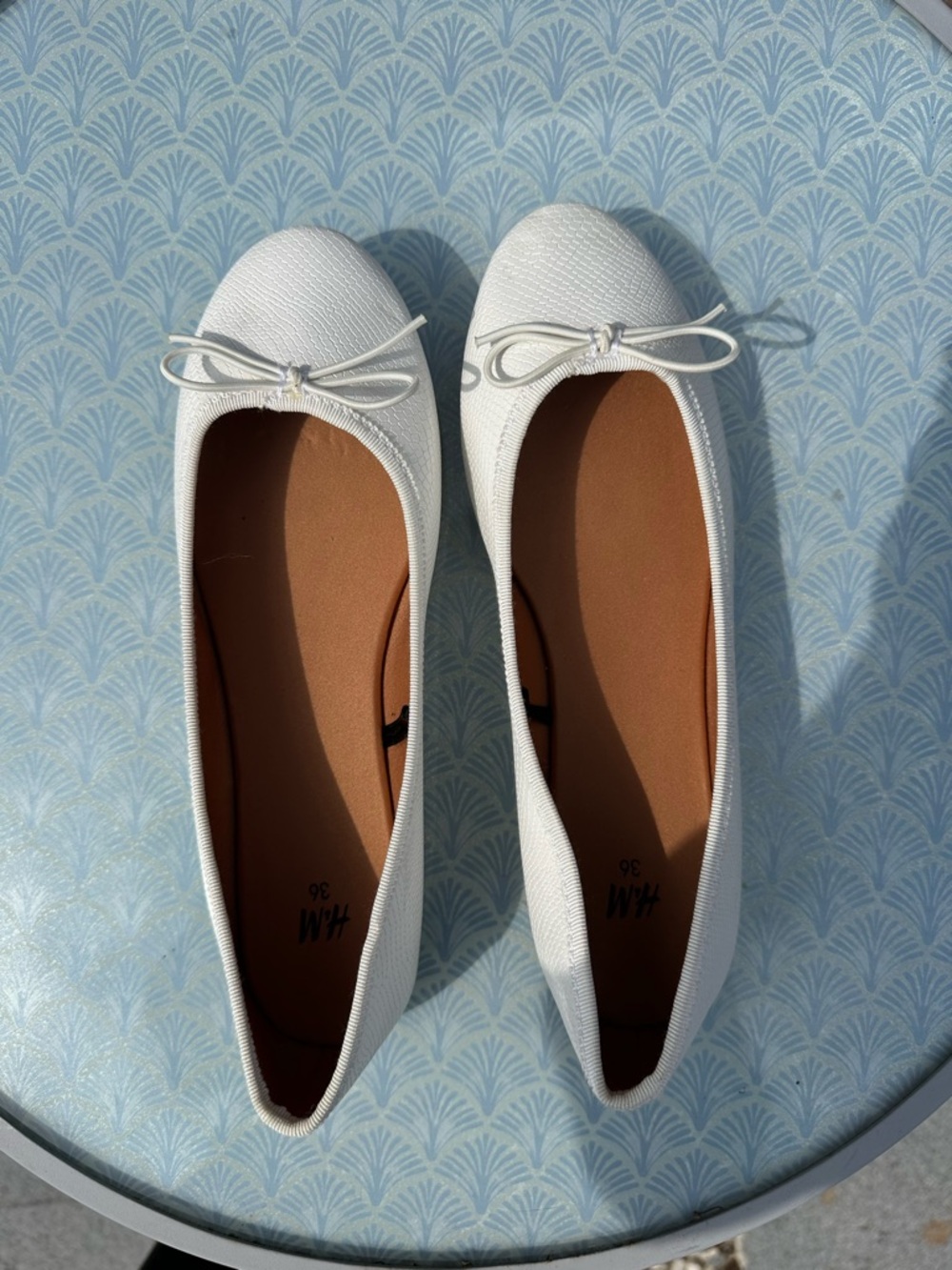 H&M White Textured Ballet Flats with Bow Detail